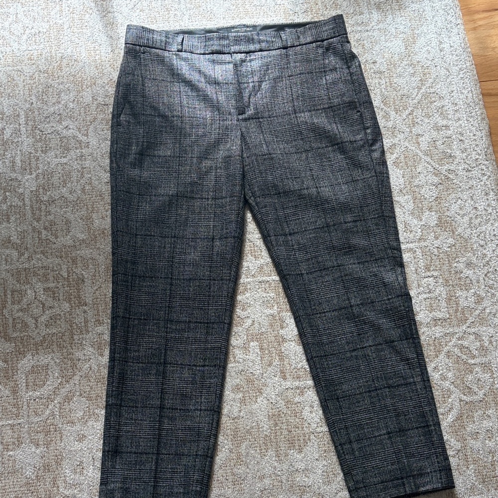 Womens Gray Plaid straight legged Pants